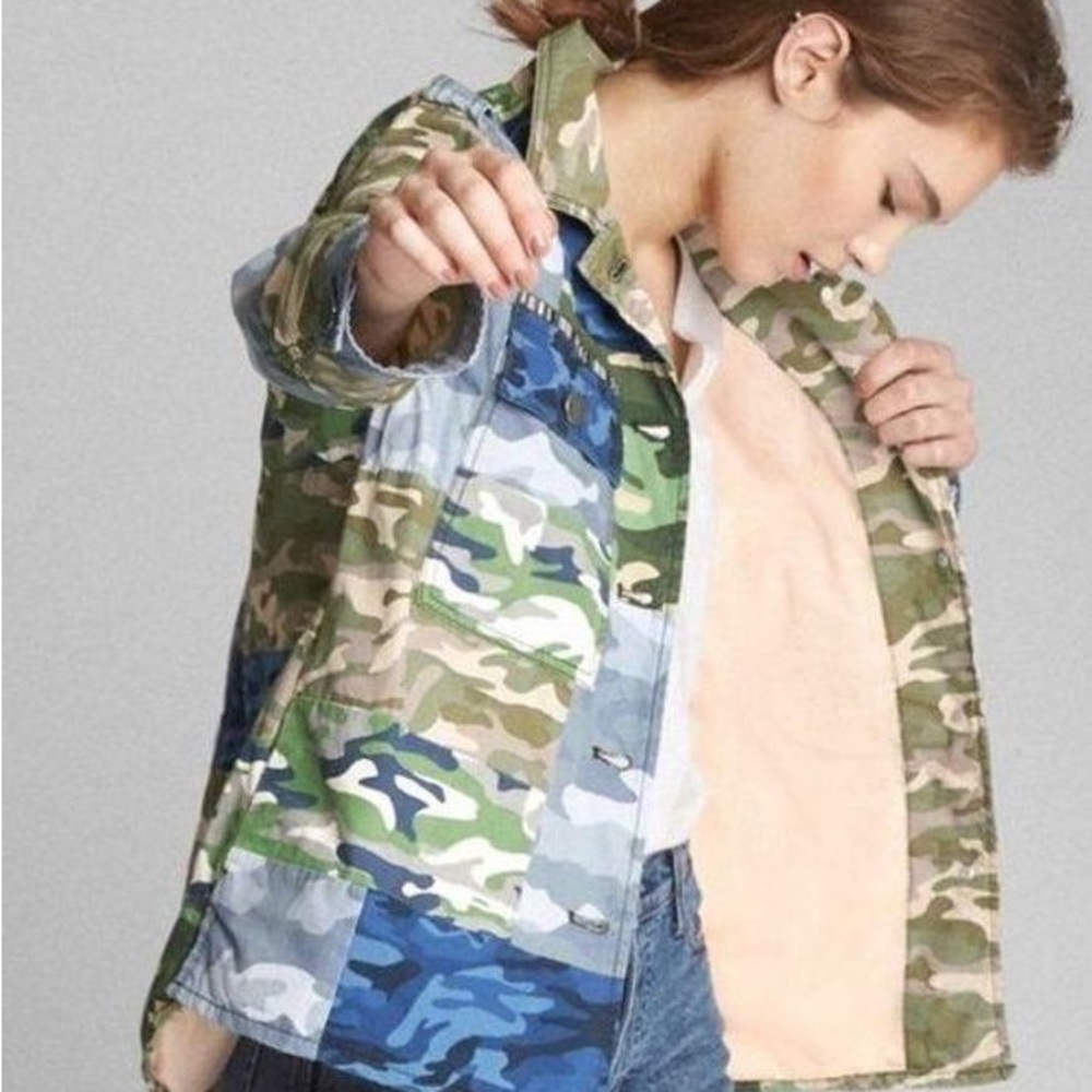 Gap Patchwork Camo Jacket, Size Small - image 3